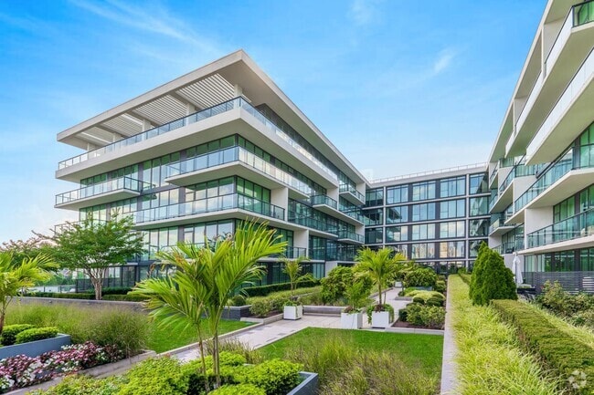 Building Photo - 1200 Ave at Port Imperial Unit 309 Rental