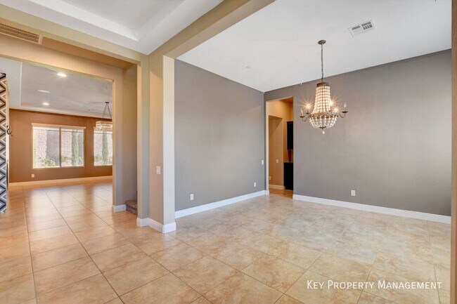 2724 Josephine Dr