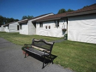 Walkways and buildings - Verona Village