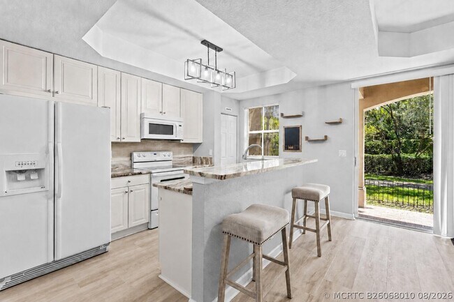 2928 Hidden Hills Rd