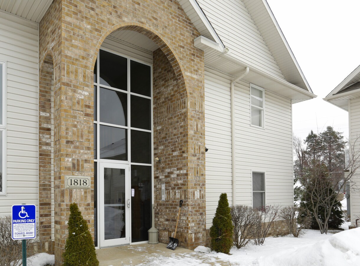 Photo - Laurel Ridge Apartments