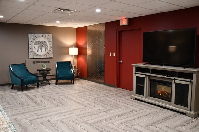 Photo - Tower Apartments