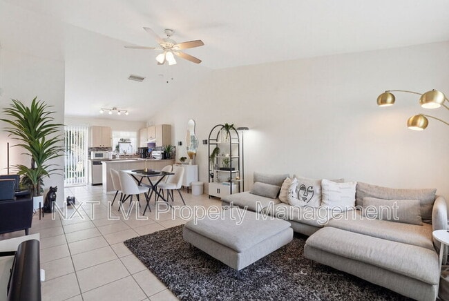 Photo - 8402 Matanzas Rd