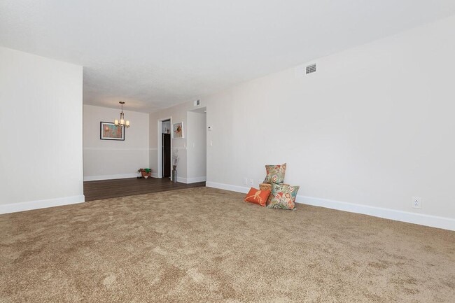 Photo - Longwood at Southern Hills