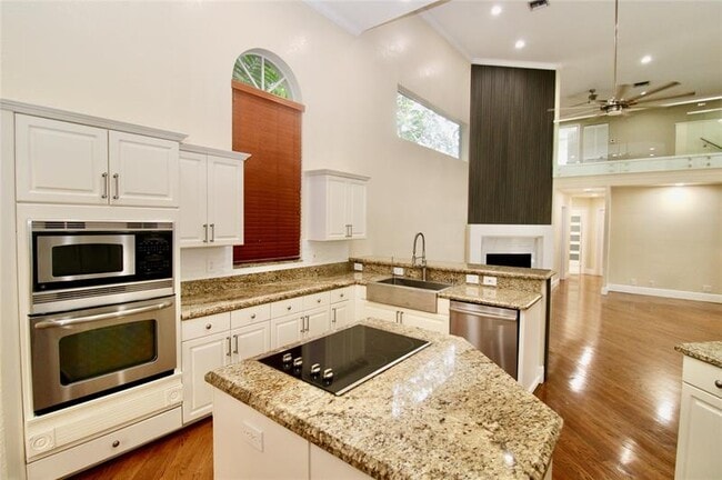 Photo - 6502 NW 66th Way