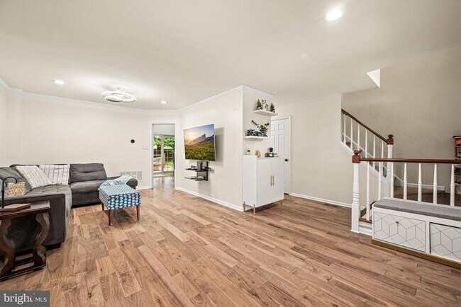 Photo - 705 Shippen Dr