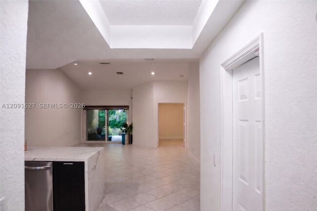 1575 Zenith Way