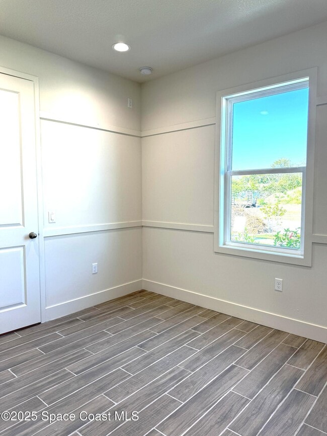 Photo - 2841 Edington Dr