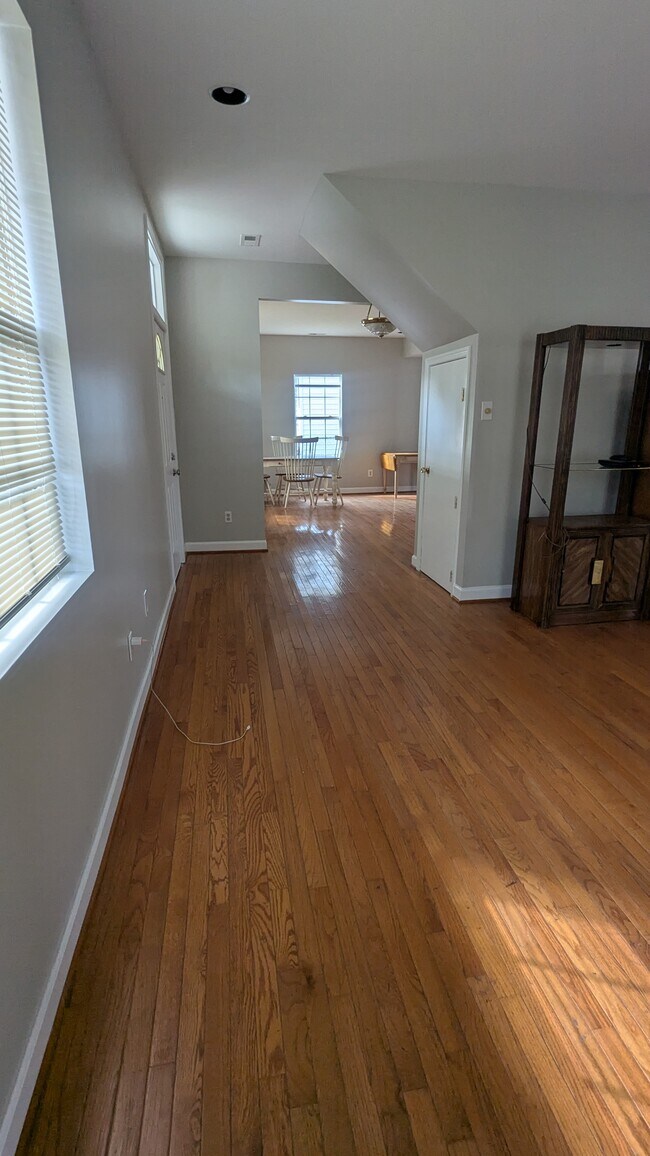 Photo - 3059 Midlothian Tpke