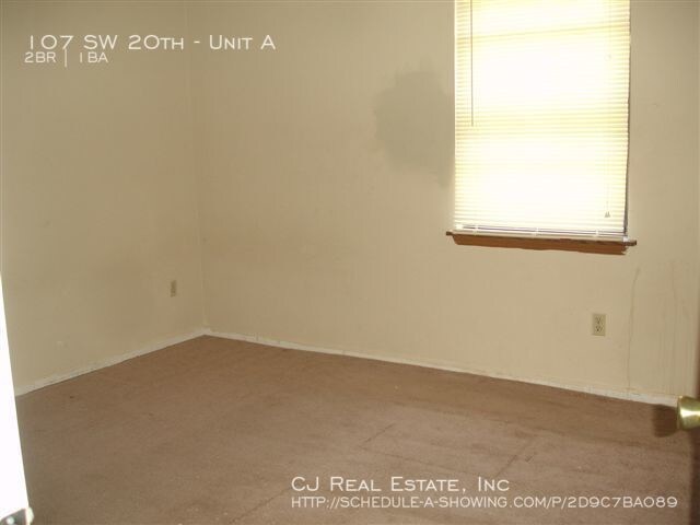 Photo - 107 SW 20th St