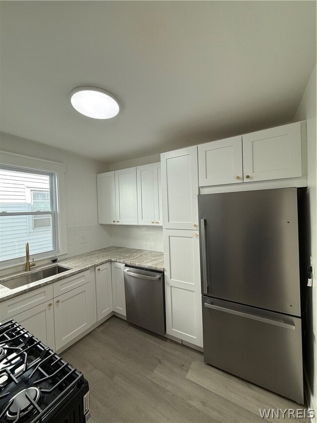 Photo - 301 Crestwood Ave