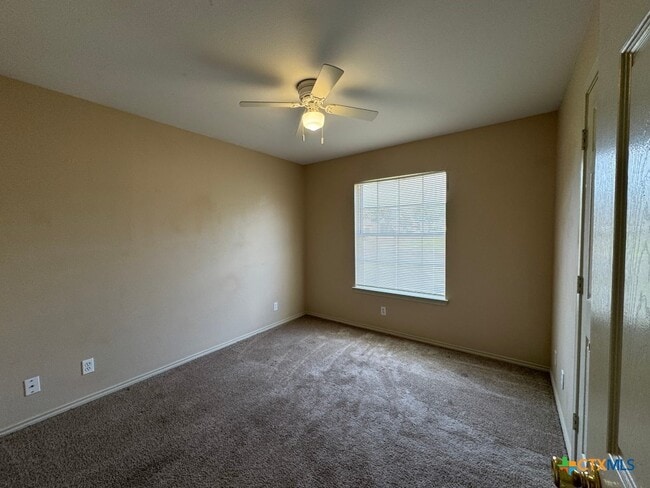 Photo - 102 Clydesdale Ln