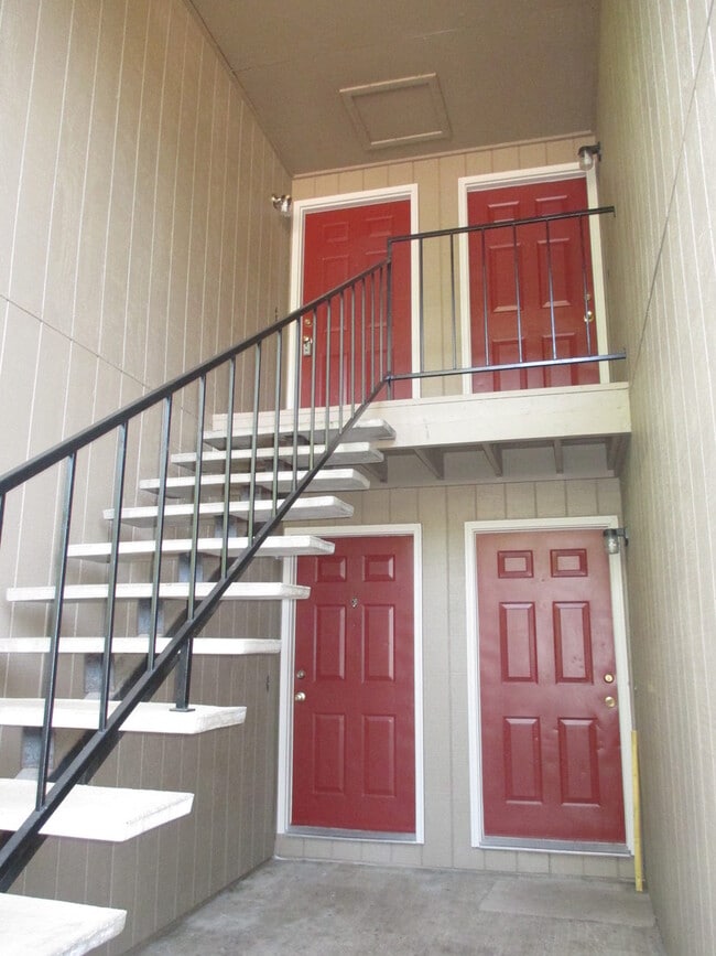 Photo - Downstairs Two Bedroom Apartment with Garage Unit 3351