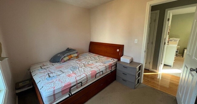 Photo - 24 Manchester St Unit 3BEDROOM IN A LOVELY HOME