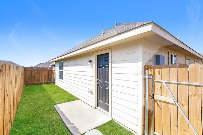 Photo - 18903 Brescia Ln