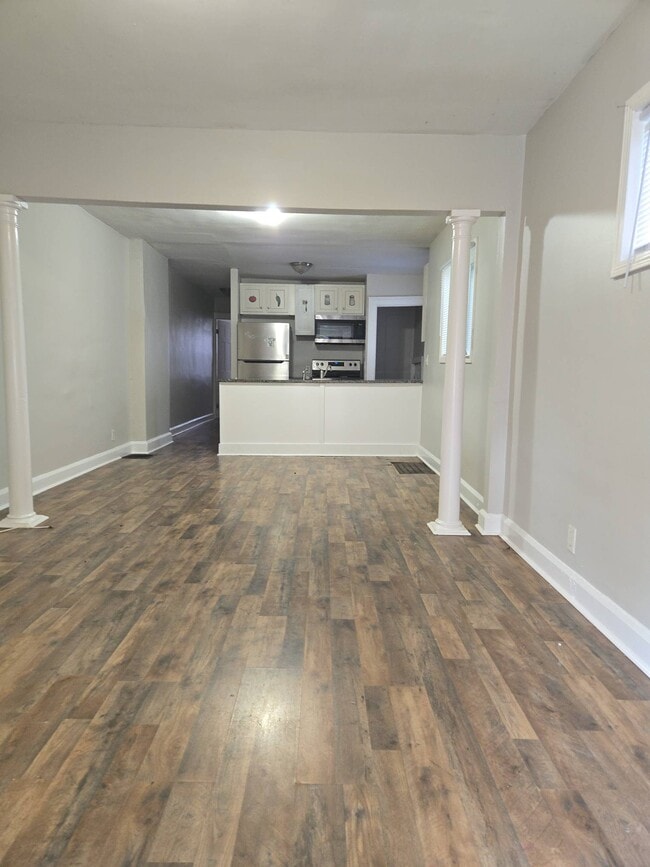 Photo - 417 N Beville Ave