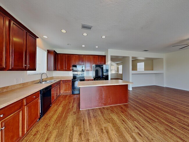 Photo - 19554 Timberbluff Dr