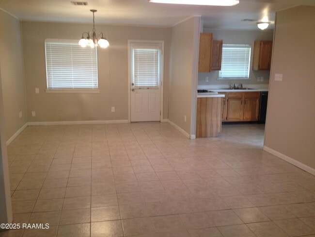 Photo - 1103 Dulles Dr