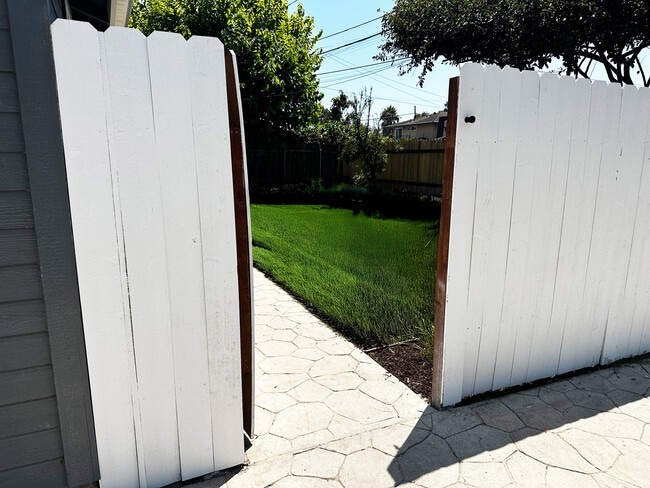 Patio delantero - 6716 Pasado Rd