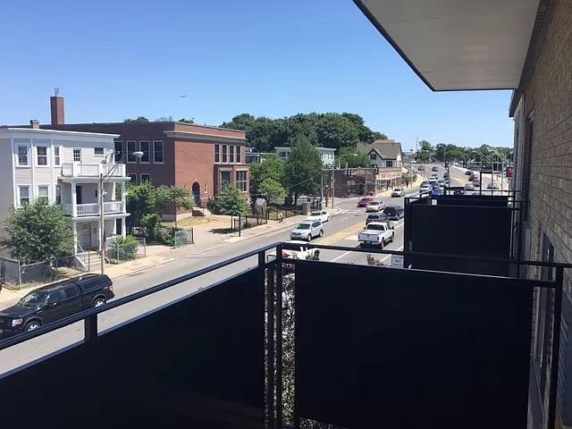 Photo - 815 Morton St