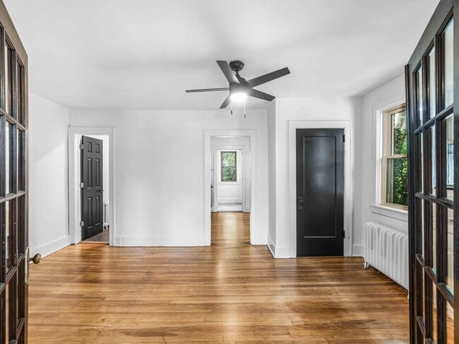 Photo - STUNNING 1-BEDROOM IN CRAFTON, READY FOR M... Unit 6