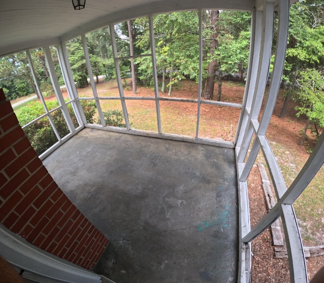 Photo - 120 Longview Dr