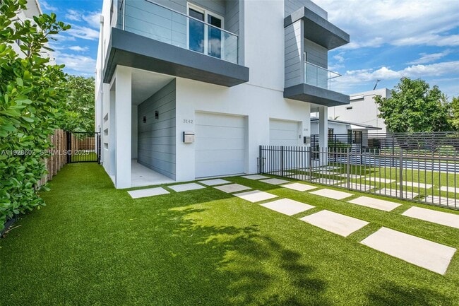 Photo - 3142 Carter St Unit 3142