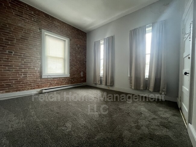Building Photo - 107-109 East Main Street - 5 Rental