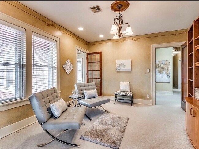 Photo - 2601 N Hudson Ave