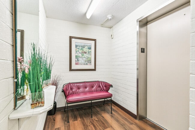 Photo - 725 S Alton Way Unit 9C