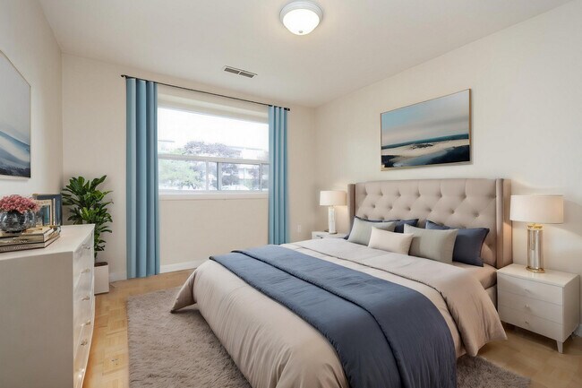 Photo - Bowling Green IV