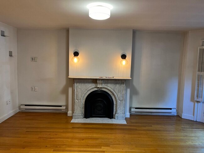 Photo - 28 Appleton St Unit 1
