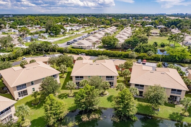 Photo - 27490 Palmesta Circle Unidad 39