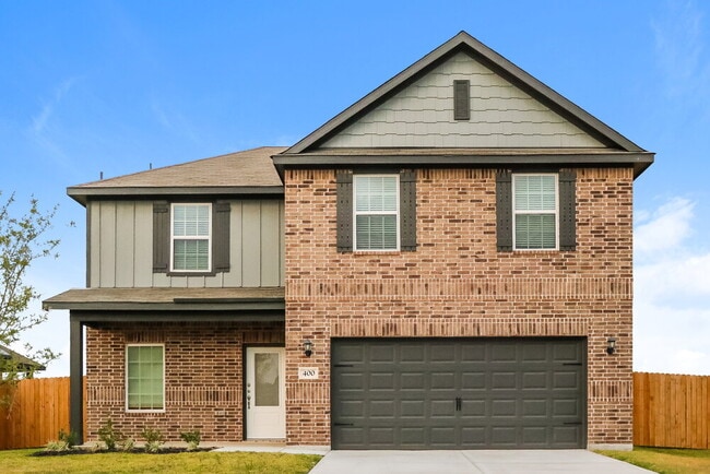 Building Photo - 400 Lynn Lotus Dr