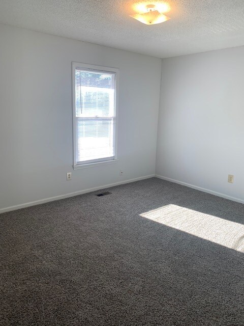 Photo - 1020 B's Barbeque Rd