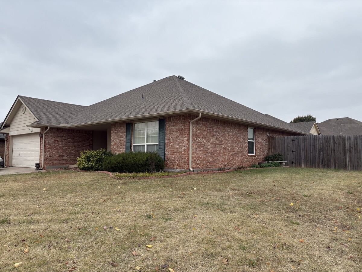 Four bedroom home in Central Norman - Four bedroom home in Central Norman