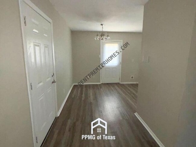 Photo - 708 Lehman Dr