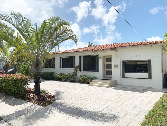 Photo - 7750 Noremac Ave