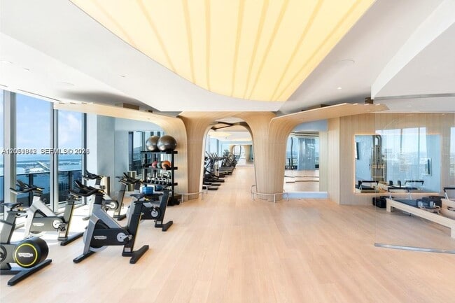 Photo - 1000 Brickell Plaza Unidad 2110