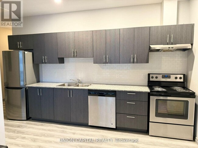 Photo - 275 Larch St Unit F101