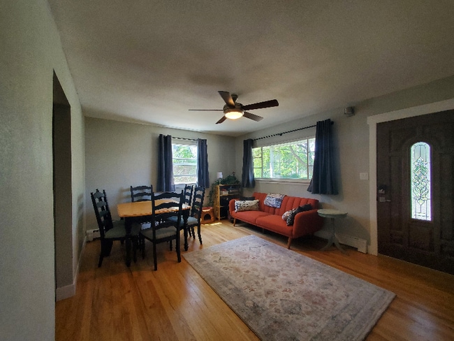 Photo - 1240 Elmira St