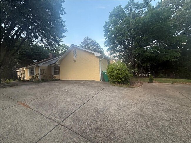 Photo - 981 Woodward Park Dr