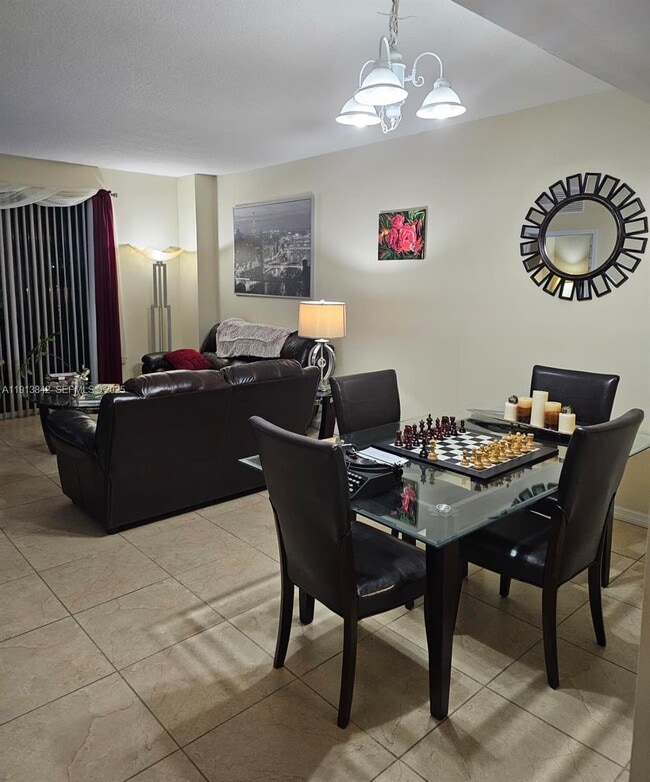 Photo - 8440 SW 8th St Unidad 210A