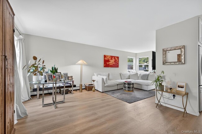 Photo - 22 8th St
