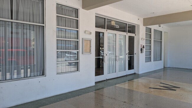 Building Photo - 7326 Collins Ave Unit 107 Rental