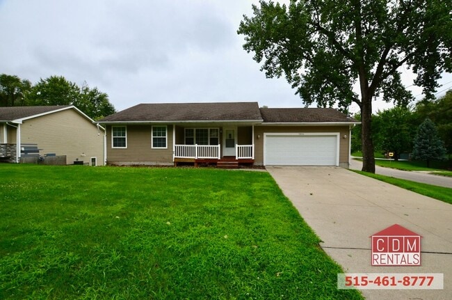 Building Photo - Wonderful DSM Ranch Home