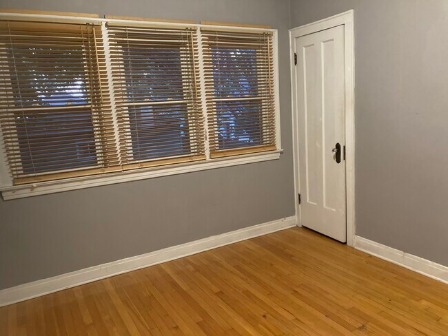 Photo - 1620 East Ave Unidad 1