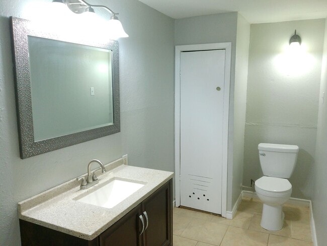 Photo - 3921 Chestnut St