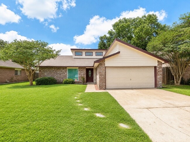 Photo - 2506 Radcliffe Dr
