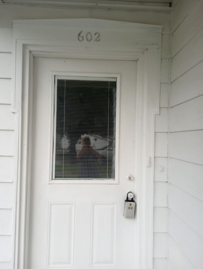 Photo - 602 N Porter St Unit Lower